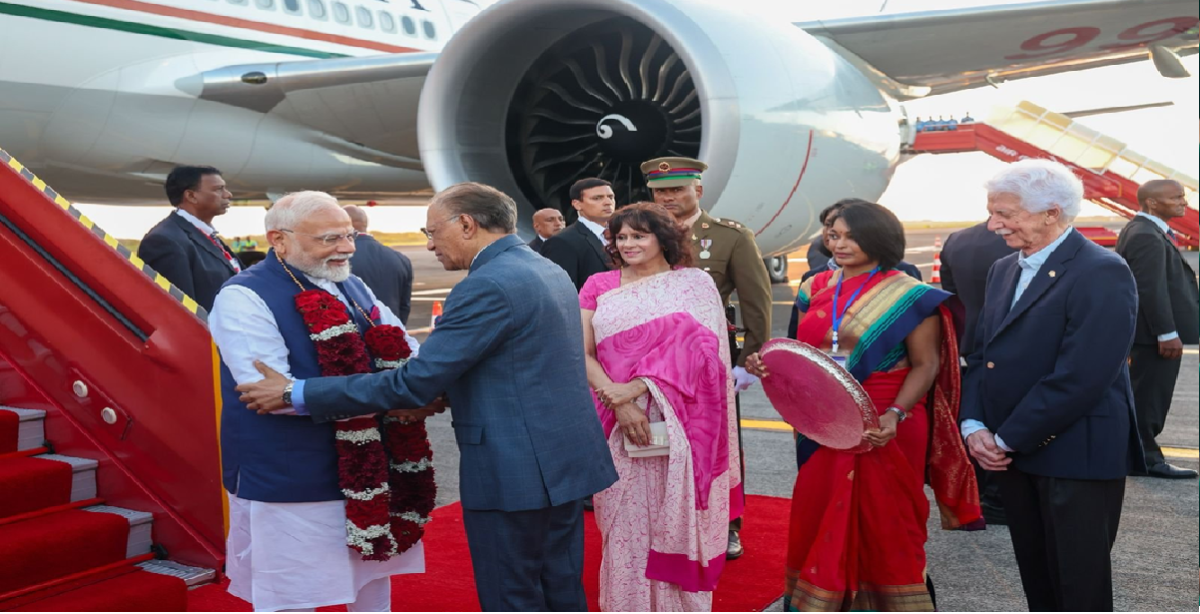 मॉरीशस के सर्वोच्च नागरिक सम्मान में भारत-मॉरीशस संबंध और भारतवंशियों के योगदान का सम्मान: प्रधानमंत्री मोदी की प्रतिक्रिया