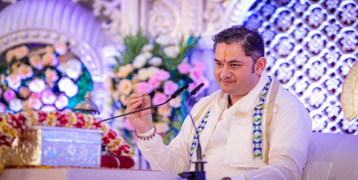 Dr. Pundrik Goswami Ji Maharaj Age, Wife, Children, Family, Biography