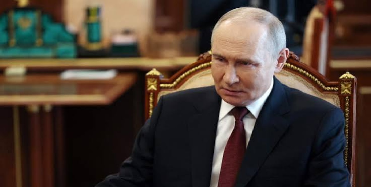 Putin Announces Three-Day Halt on Kyiv Strikes After Zelensky’s Ceasefire Proposal